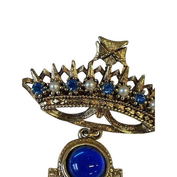 Vintage Gold-Tone Crown Brooch With Blue Rhinestones & Pearls - Picture 2 of 5